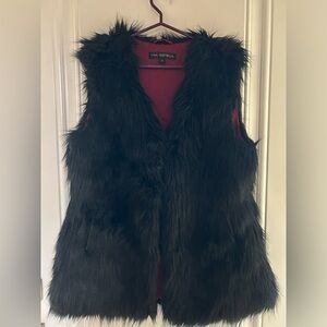 Via Spiga Black Faux fur vest in Size Medium
